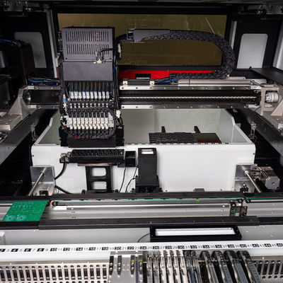 Macchina di selezione e posizionamento SMT SMD a 10 teste completamente automatica 01005 Macchina di produzione PCBA