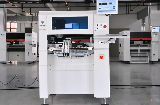 Charmhigh 4 teste Automatica SMT Chip Mounter PCB Assemblaggio SMD Pick And Place Machine
