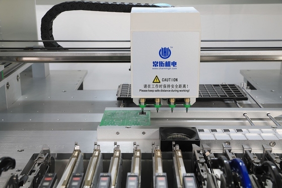 Piccole linee SMT 60 alimentatori 4 teste CHMT560P4 SMT P&amp;P Machine / Reflow Oven T961 / Solder Paste Printer 3040