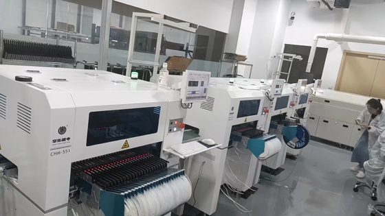 CHM-551 Macchina Pick and Place SMT a 4 teste completamente automatica 0201, Cambio ugelli automatico