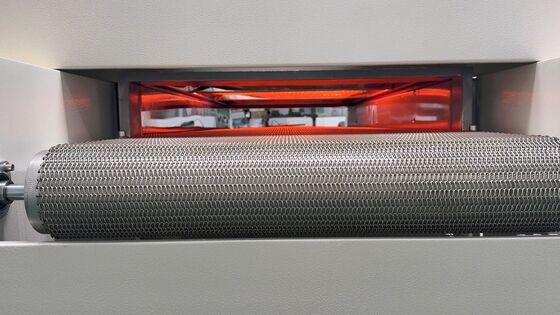 Forno a infrarossi industriale con 6 zone di riscaldamento, temperatura massima di 280°C e controllo PID per l'essiccazione di vernici e adesivi