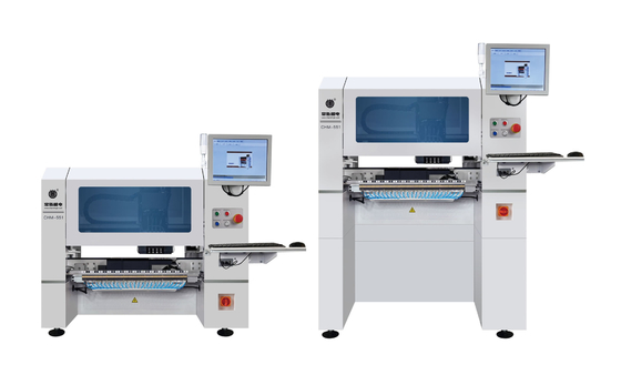 0201 Montaggio BGA Piccole 4 teste SMD Pick And Place Machine CHM-551 CPK≥1.0