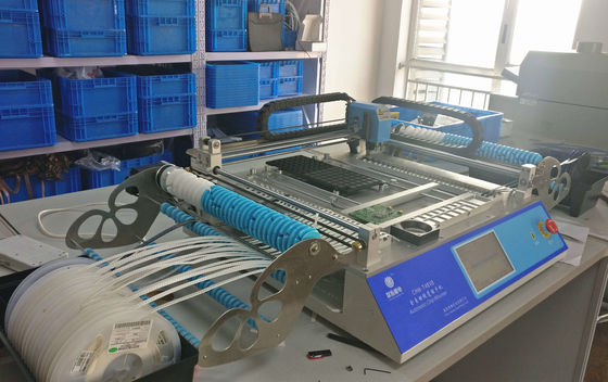 L'alimentatore Charmhigh SMT da tavolino del lato del doppio di CHMT48VB seleziona e macchina del posto