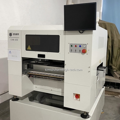 0201 0402 4 teste SMT selezionano e dispongono la macchina con il commutatore automatico dell'ugello